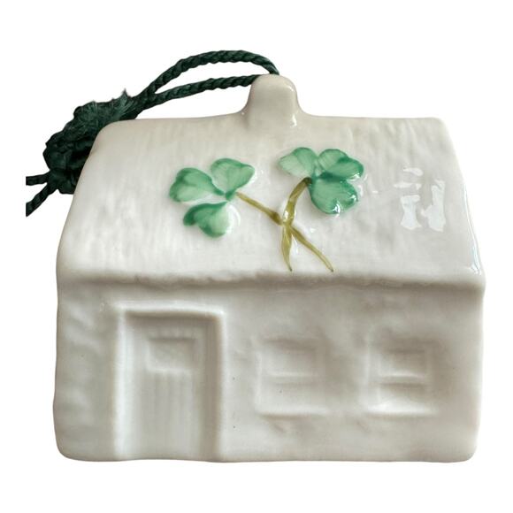NWB Vintage Irish Belleek Porcelain Christmas ornament Kellys Post Office Boxed - Picture 1 of 12